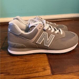 NWT New Balance 574 Core Women’s Shoes Gray